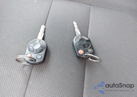 2009 Ford Escape Xlt z USA, uszkodzony, nr VIN 1FMCU93779KC31909